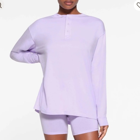 SKIMS Boyfriend Long Sleeve Henley. Size Small. New Without Tags. - Picture 13 of 13
